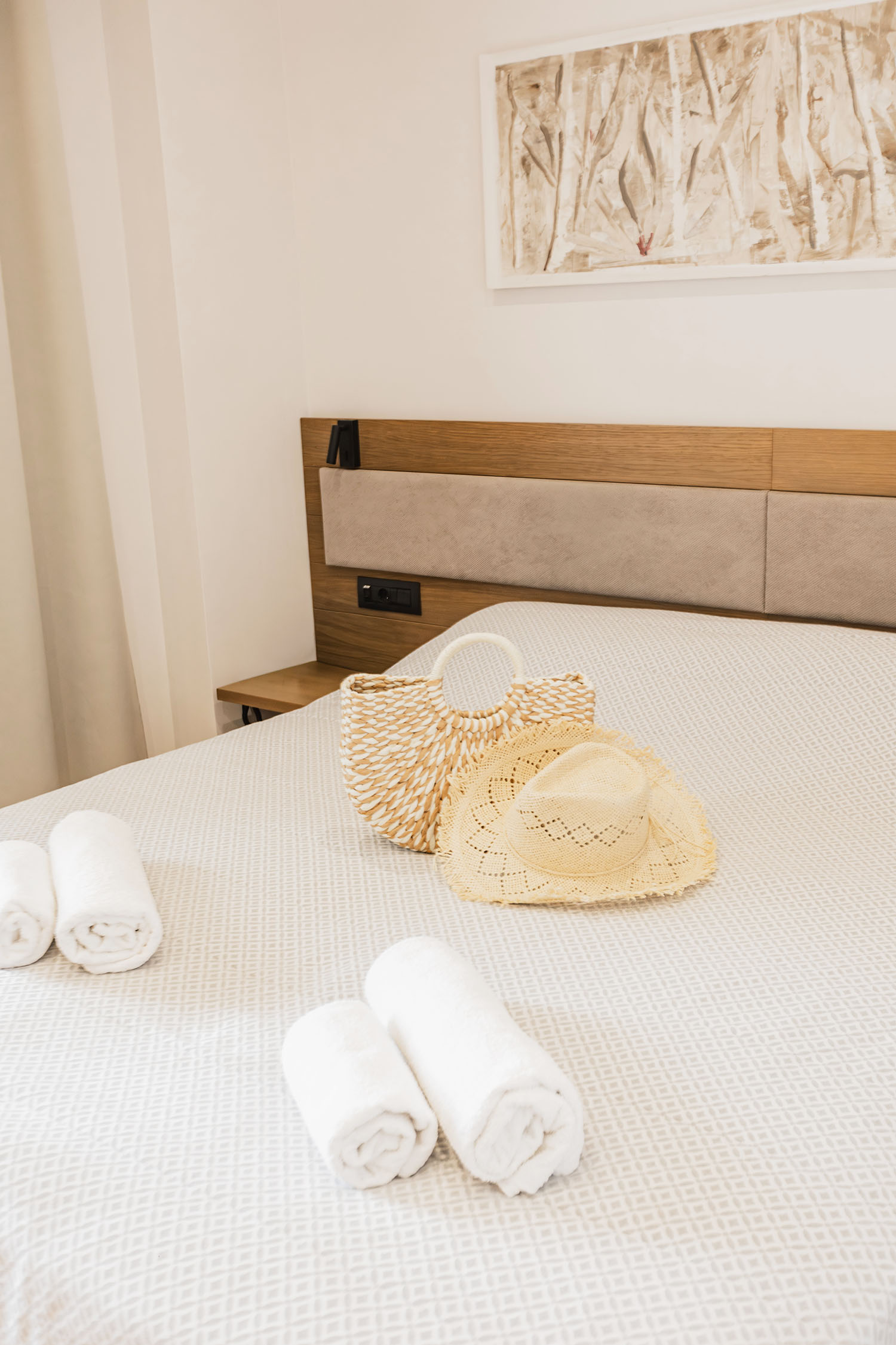 GOLDEN SUN HOTEL rooms